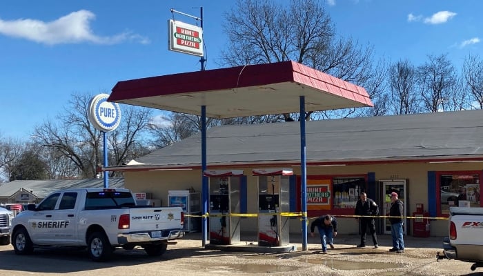 Six killed in Mississippi shootings, suspect in custody
