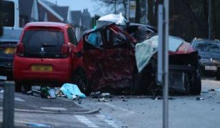 برطانیہ: وگن روڈ پر 2 کاروں میں تصادم، 4 افراد ہلاک، پانچ زخمی