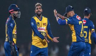 تیسرا ٹی20، سری لنکا نے پاکستان کو 14 رنز سے ہرا دیا