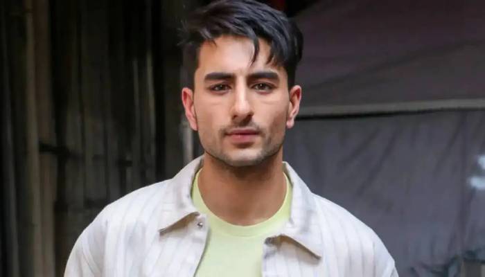 Ibrahim Ali Khan sends fans into a frenzy with mysterious movie tease