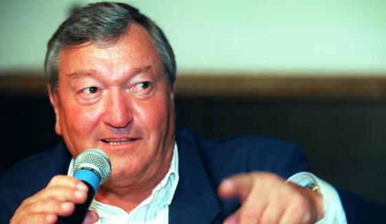 اہرامِ مصر کی تعمیر خلائی مخلوق سے منسوب کرنے کا دعویٰ کرنے والے مصنف چل بسے