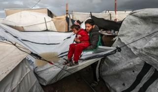 غزہ میں بے گھر 15 لاکھ فلسطینیوں کو مشکلات کا سامنا، سردی سے31 افراد شہید
