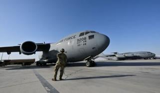 برطانیہ کا قطر کے امریکی فوجی اڈے سے اپنا عملہ نکالنے کا فیصلہ 