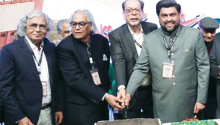 رنگ، روشنی اور احساس کی دنیا میں رچی ادب کی خوشبو، عالمی اردو کانفرنس کا 18 سالہ سفر