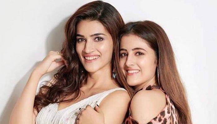 Kriti Sanons newlywed sister recalls actress’ touching act
