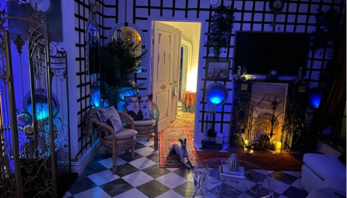 Titanic fan brings ship to life with mind-blowing apartment makeover