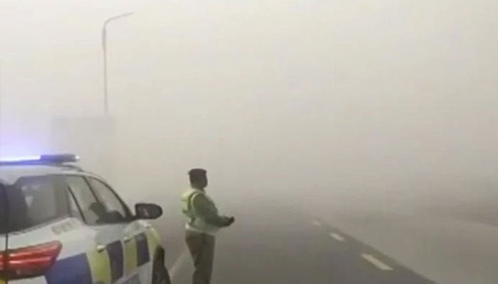 پنجاب: M2، M3 اور M4 کے مختلف سیکشنز دھند کے سبب بند