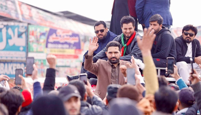 اسٹریٹ موومنٹ، تصویر وزیراعلیٰ سہیل آفریدی فیس بک