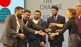 بلوچستان کے طالبعلم محمد سرفراز نے کیلے کے درخت سے فائبر تیار کرلیا