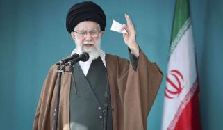 تازہ ایران مخالف فسادات مختلف تھے جس میں ٹرمپ ذاتی طور پر ملوث تھے، آیت اللّٰہ خامنہ ای