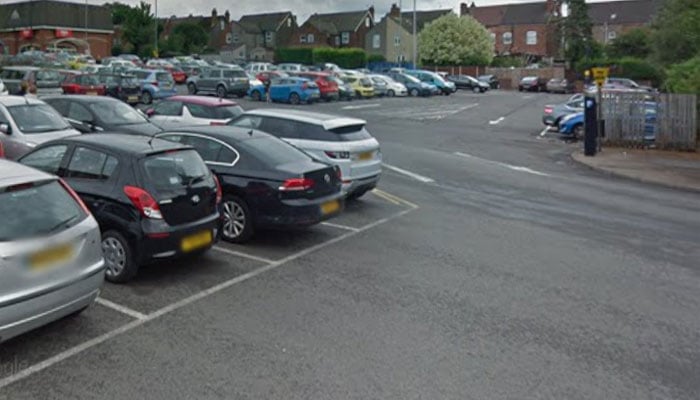 کیلڈر ڈیل کے 6 شہروں میں مفت پارکنگ ختم، عوام پر نیا مالی بوجھ