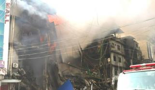 گل پلازہ میں آتشزدگی پر وزیراعلیٰ سندھ کو رپورٹ پیش