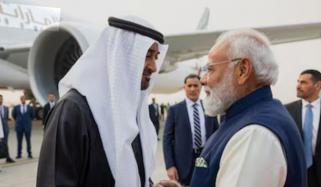 اماراتی صدر نئی دہلی پہنچ گئے، مودی نے استقبال کیا