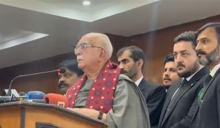 گل پلاز میں کیوں باہر نکلنے کا راستہ نہیں تھا؟ محمود خان اچکزئی