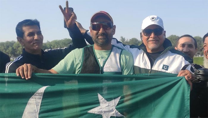 دوحا: شوٹ گن چیمپئن شپ، کرنل فرخ ندیم نے نیا ورلڈ ریکارڈ بنادیا