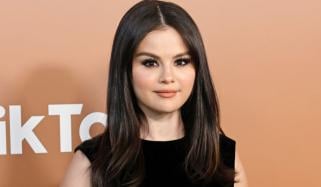 سلینا گومز کی میک اپ کے بغیر سیلفی سوشل میڈیا پر وائرل 