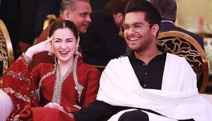 Hania Amir finally speaks out about Asim Azhar marriage speculations