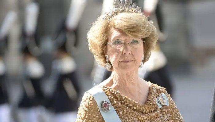 Royal Family issues statement as Kings beloved sister dies