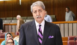 خواجہ آصف نے اٹھارہویں ترمیم پر جو بات کی اسے پالیسی بیان سمجھیں گے، نوید قمر 