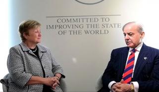 وزیراعظم کی ڈیووس میں آئی ایم ایف کی ایم ڈی سے ملاقات