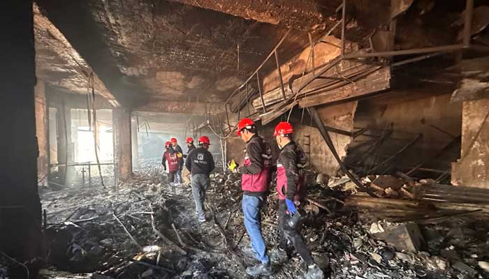 گل پلازا کی عمارت کے دروازے کیوں بند تھے تحقیقات کر رہے ہیں: ڈپٹی کمشنر جنوبی