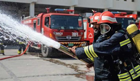 کیپیٹل ایمرجنسی سروسز کی پیشہ وارانہ صلاحیت نے کئی سوالات کھڑے کر دیے