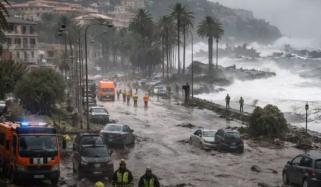 اٹلی میں سمندری طوفان نے تباہی مچادی، پانی گھروں میں داخل