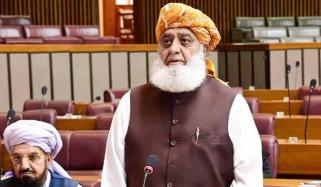 میں جس علاقے میں رہتا ہوں وہاں طالبان کا قبضہ ہے: مولانا فضل الرحمان