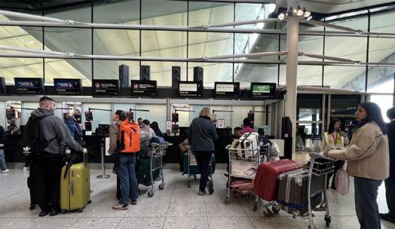 ہیتھرو ایئرپورٹ پر جدید سیکیورٹی اسکینرز نصب، ہینڈ کیری سامان نکالنے کی ضرورت ختم