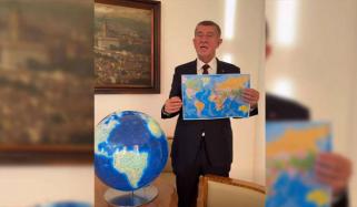 گرین لینڈ کی تلاش کیلئے گلوب خریدنے پر وزیراعظم جمہوریہ چیک سوشل میڈیا پر مذاق بن گئے