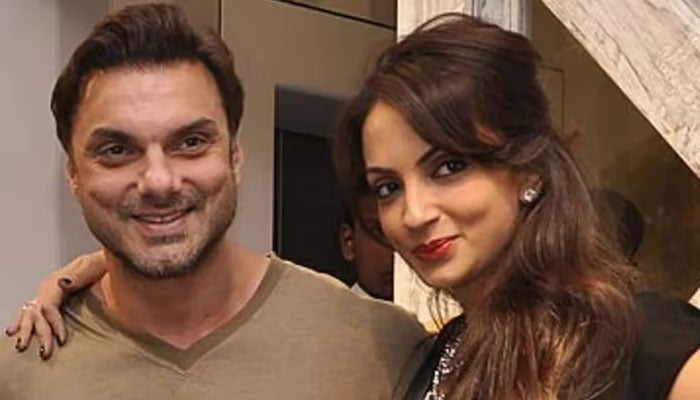 سیما سجدیہہ اور سہیل خان—فائل فوٹو