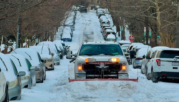 امریکا: شدید برفانی طوفان، مختلف حادثات میں 14 افراد ہلاک