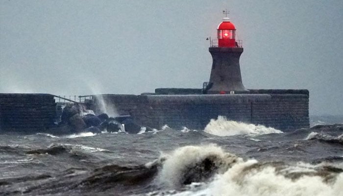 طوفان ’چندرا‘ کل برطانیہ سے ٹکرائے گا