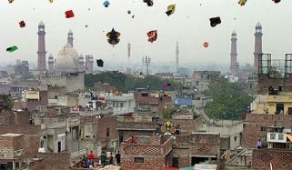 لاہور: بسنت پر اشتعال انگیزی روکنے کیلئے دفعہ 144 کے تحت مختلف پابندیاں عائد