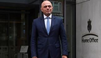 میرے والدین جیسے افراد برطانیہ نہ آئیں، ساجد جاوید کے بیان پر تنازع کھڑا ہوگیا