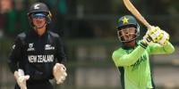 پاکستان نے نیوزی لینڈ کو 8 وکٹ سے ہرا دیا