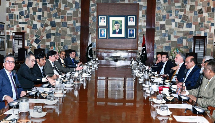 تصویر: وزیراعلیٰ ہاوس، فیس بک