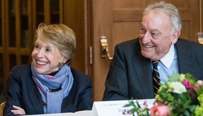 Sanford Weill gifts $120 million to vet school that treated his dog