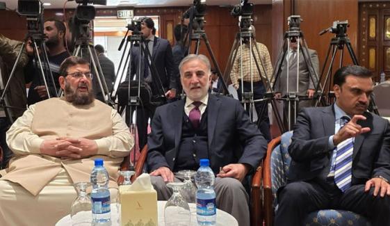 کراچی کے ذریعے پاکستان کا سارا قرض اتار سکتے ہیں، چیئرمین نیب