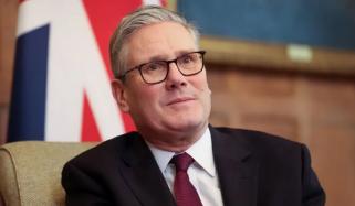 برطانوی وزیرِاعظم کیئر اسٹارمر چین پہنچ گئے