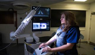 برطانیہ: ہر بالغ شخص کو 20 منٹ کی اے آئی کے استعمال کی تربیت دی جائے گی