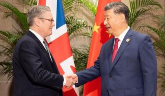 برطانوی وزیرِاعظم کا تین روزہ دورۂ چین، کاروباری شخصیات بھی ہمراہ