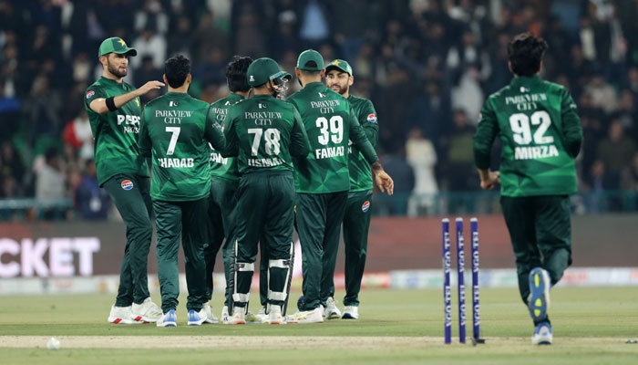 پہلا ٹی ٹوئنٹی، پاکستان نے آسٹریلیا کو 22 رنز سے ہرادیا