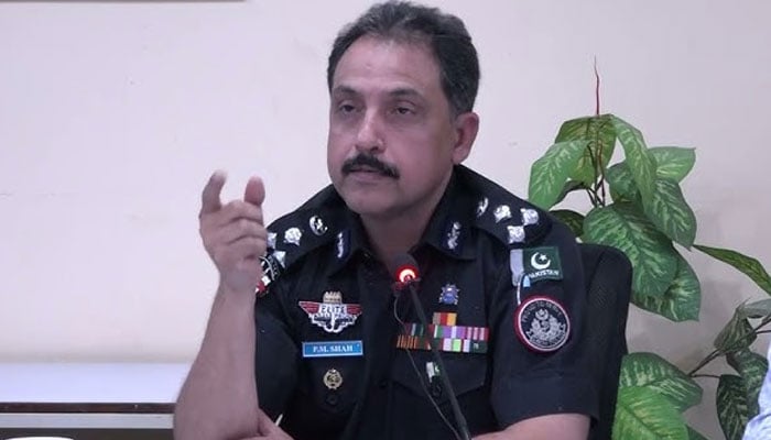 پیر محمد شاہ کو ڈی آئی جی ٹریفک کے عہدے سے ہٹا دیا گیا—فائل فوٹو