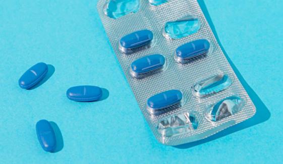 HIV ادویات کیلئے AI کا غلط استعمال: بھارتی شخص اسپتال پہنچ گیا