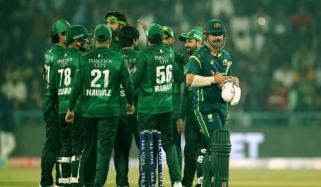 دوسرا ٹی20: آسٹریلیا کیخلاف پاکستان 90 رنز سے کامیاب، سیریز میں 0-2 کی ناقابلِ شکست برتری بھی حاصل