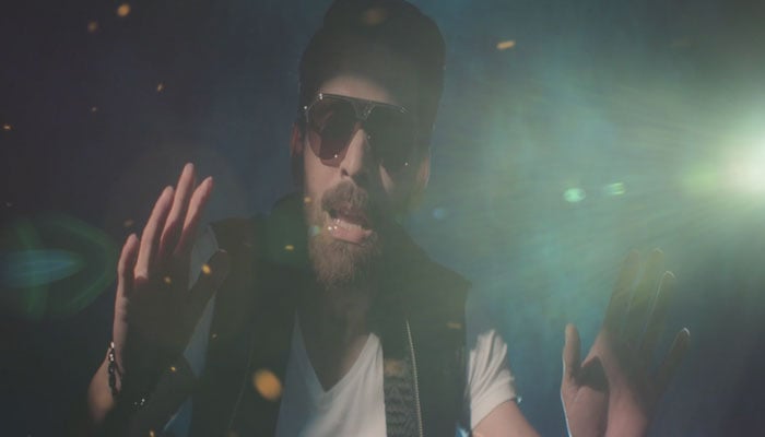 فوٹو: اسکرین گریب