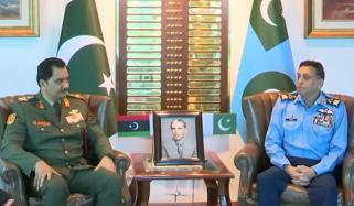  ایئر چیف مارشل ظہیر بابر سے لیبیا کے نائب کمانڈر انچیف صدام خلیفہ کی ملاقات