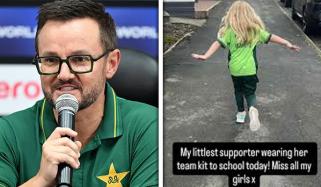 مائیک ہیسن کی بیٹی کی پاکستانی کرکٹ ٹیم کی کِٹ میں تصویر وائرل