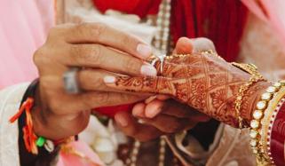 پاکستان میں ہر 10 میں سے 1 کم عمر نوجوان شادی شدہ 